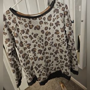 Leapord print sweatshirt